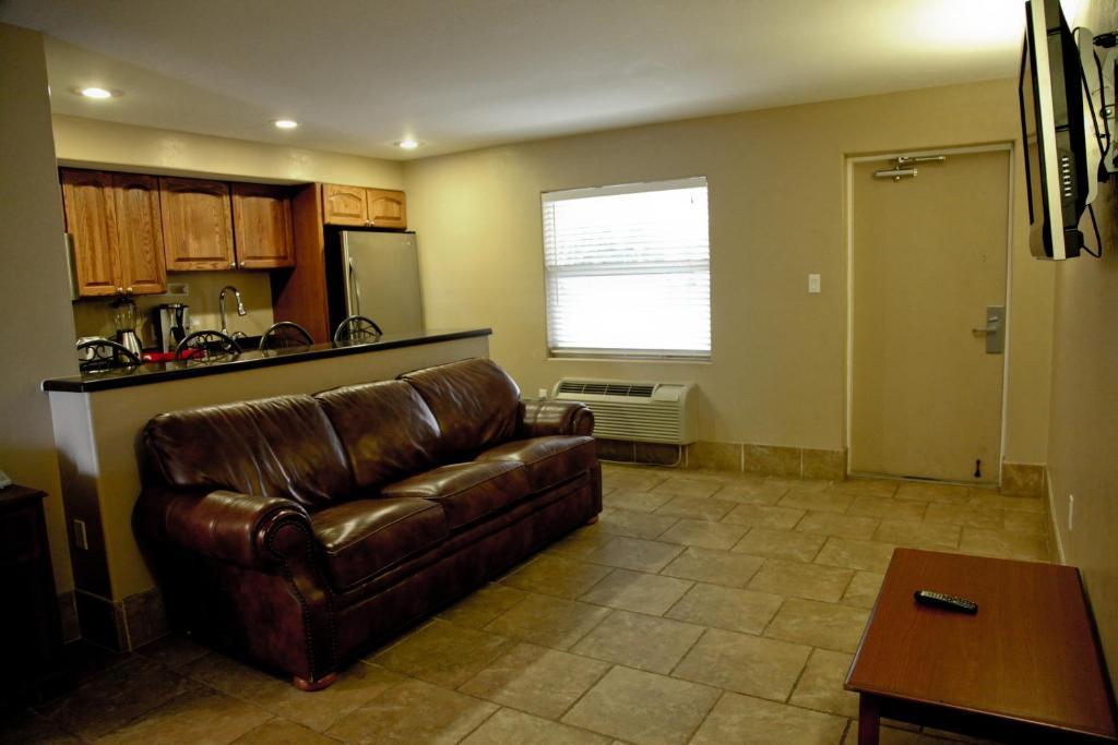 Lake Grassy Inn & Suites Lake Placid Oda fotoğraf