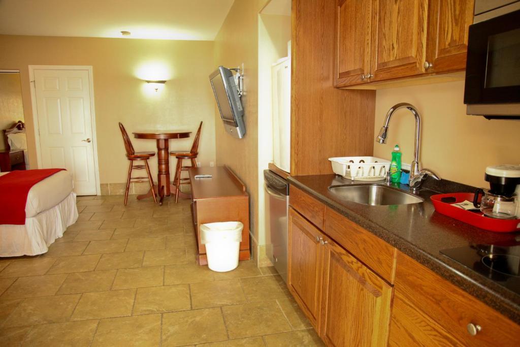 Lake Grassy Inn & Suites Lake Placid Oda fotoğraf